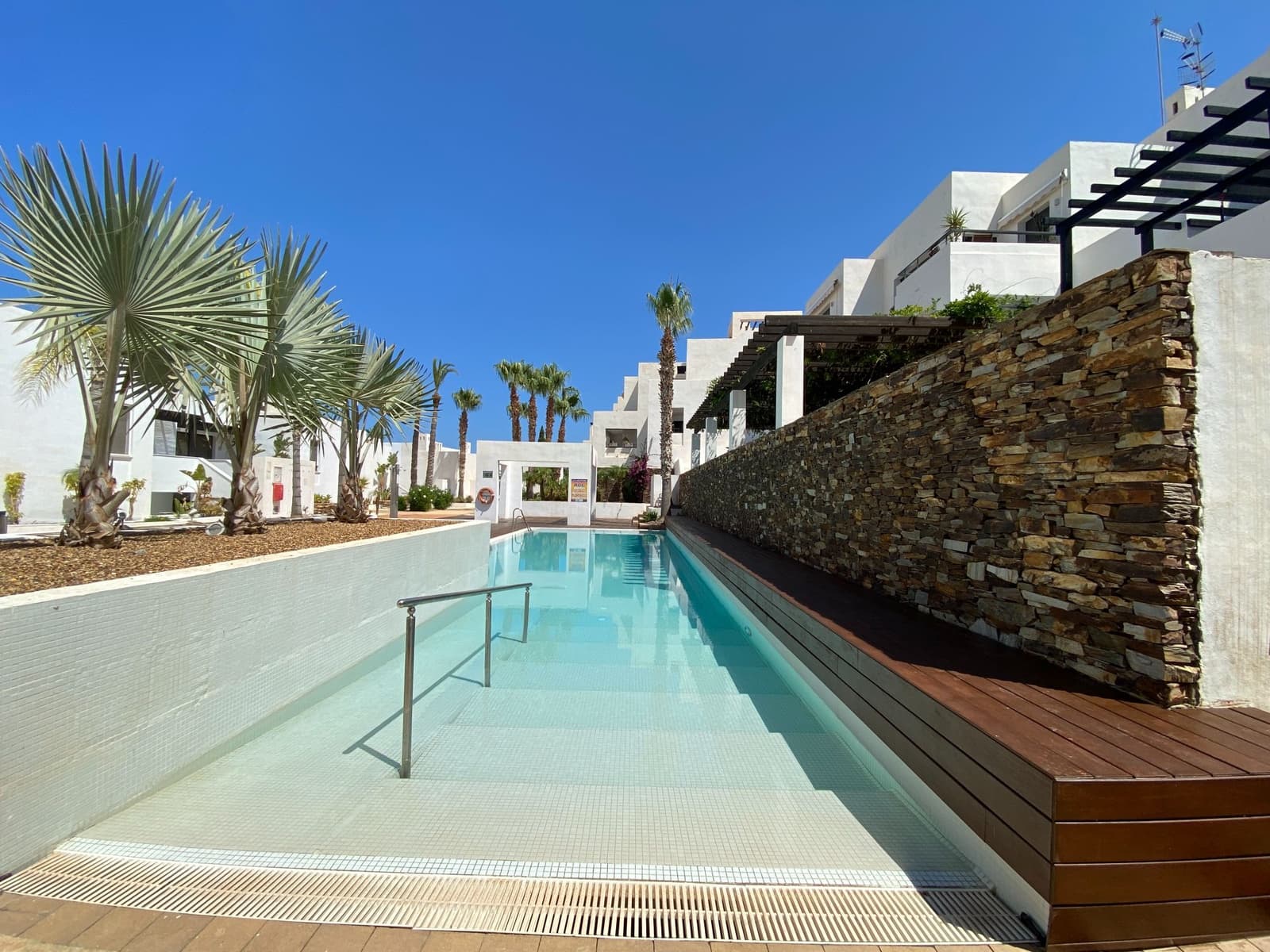 2 bedroom Penthouse for sale in Mojacar with pool garage - € 485,000 (Ref: 9604593)