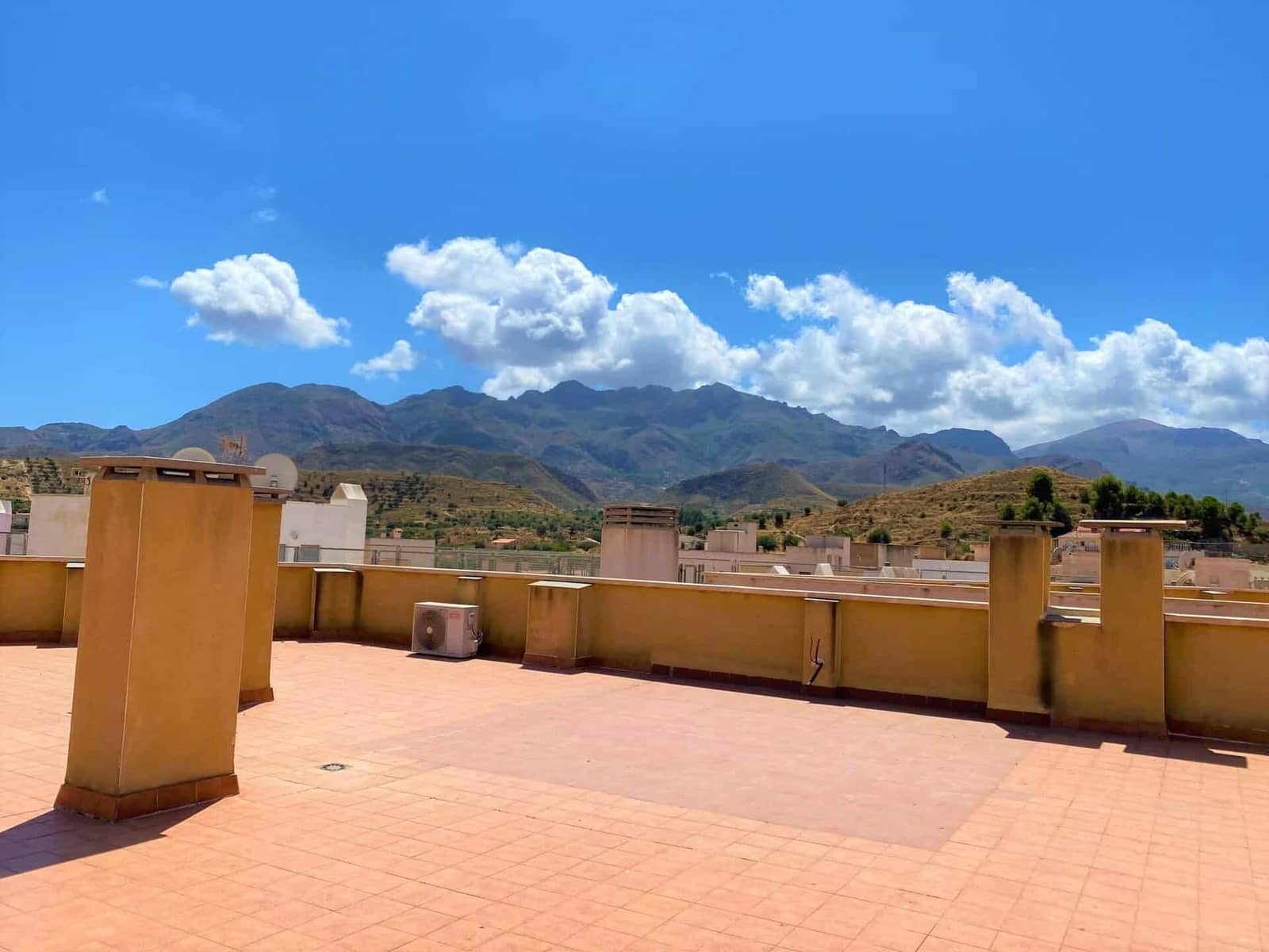 1 bedroom Penthouse for rent in Turre with garage - € 595 (Ref: 9732201)