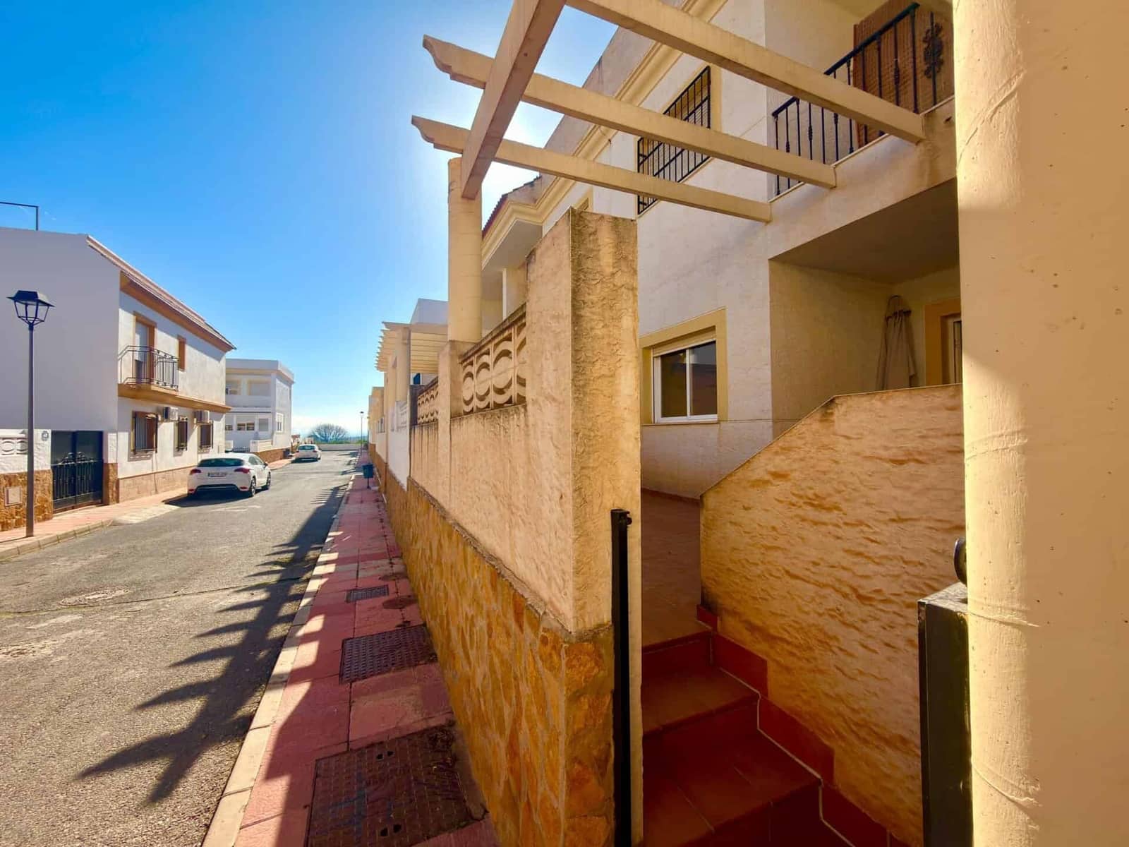 2 soveværelse Lejlighed til salg i Illar med swimmingpool garage - € 69.000 (Ref: 9737722)