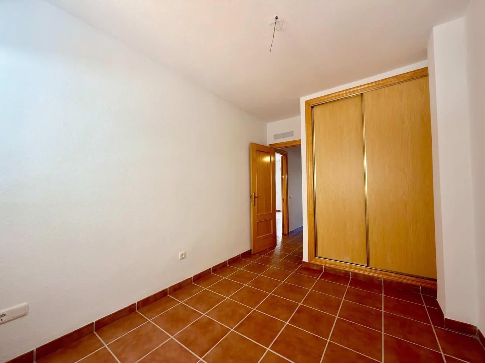 2 soveværelse Lejlighed til salg i Illar med swimmingpool garage - € 69.000 (Ref: 9737722)