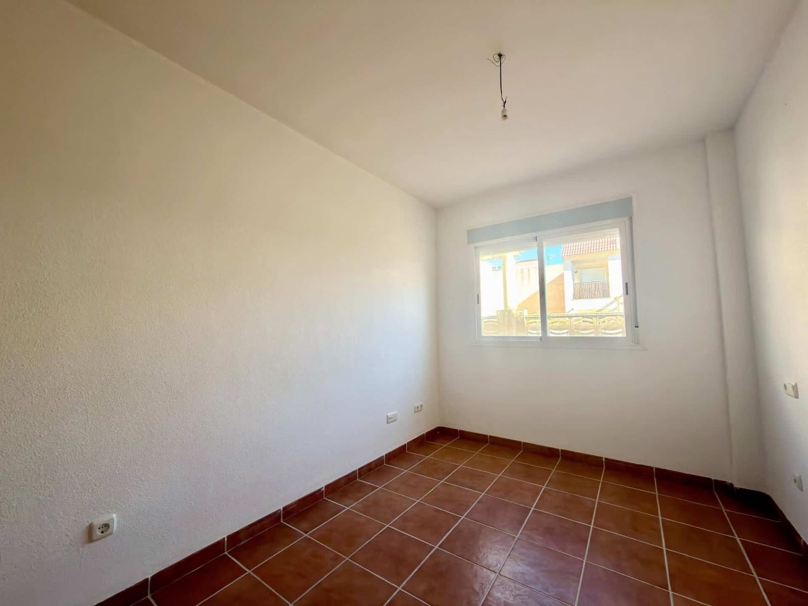 2 soveværelse Lejlighed til salg i Illar med swimmingpool garage - € 69.000 (Ref: 9737722)