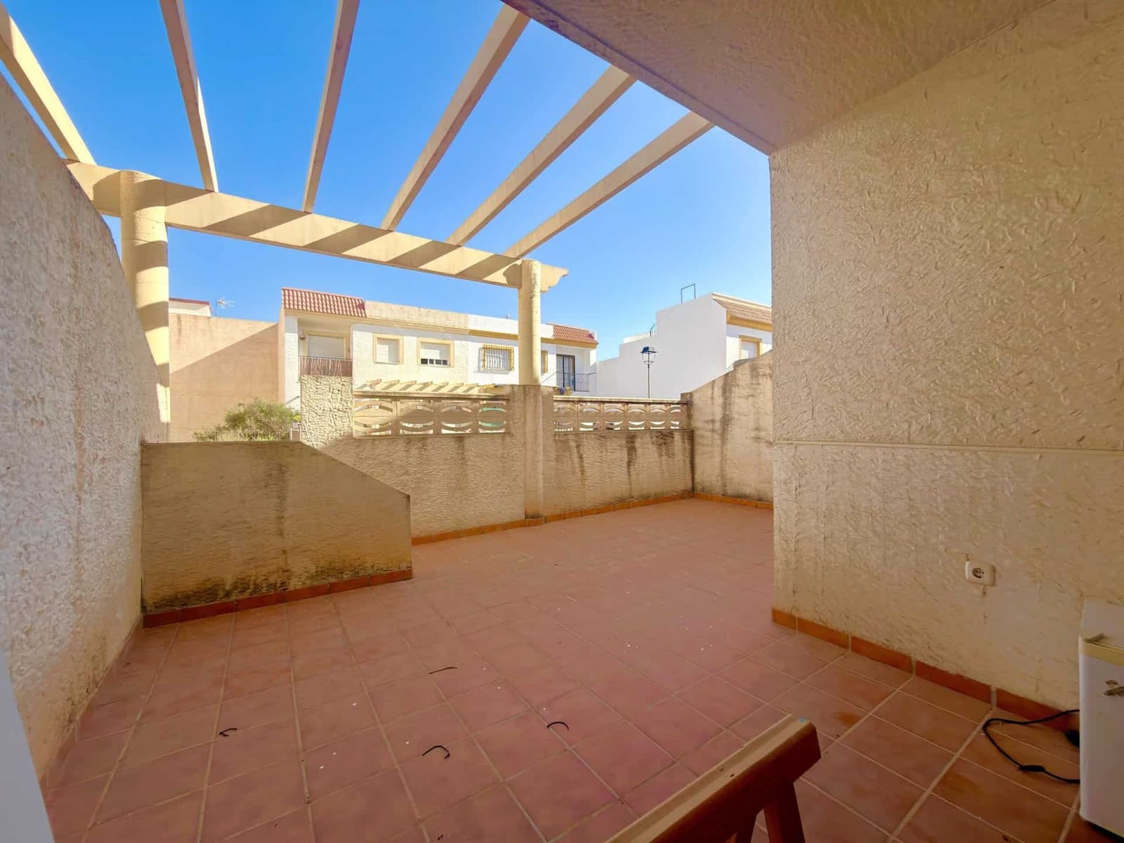 2 soveværelse Lejlighed til salg i Illar med swimmingpool garage - € 69.000 (Ref: 9737722)