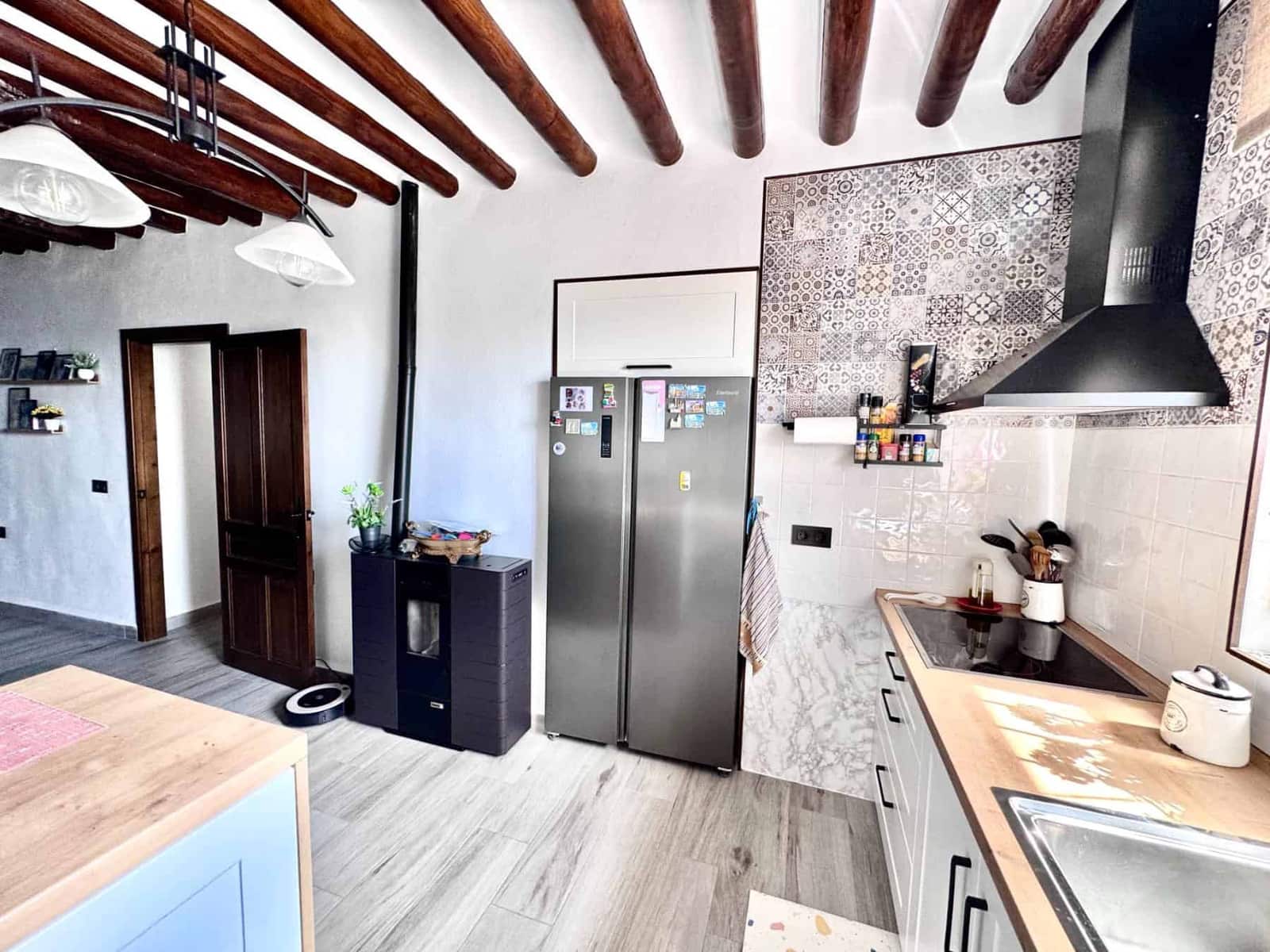 4 bedroom Villa for sale in Valor with garage - € 79,000 (Ref: 9737723)