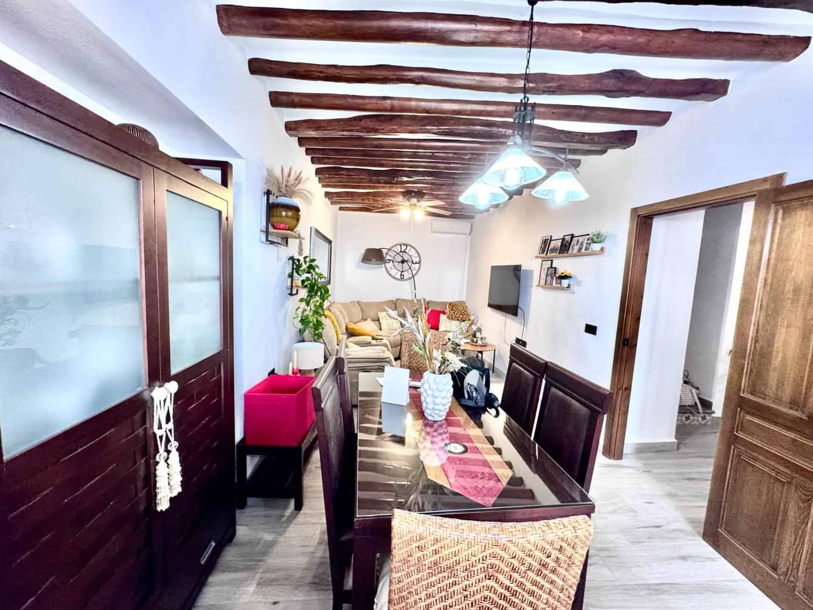 4 bedroom Villa for sale in Valor with garage - € 79,000 (Ref: 9737723)