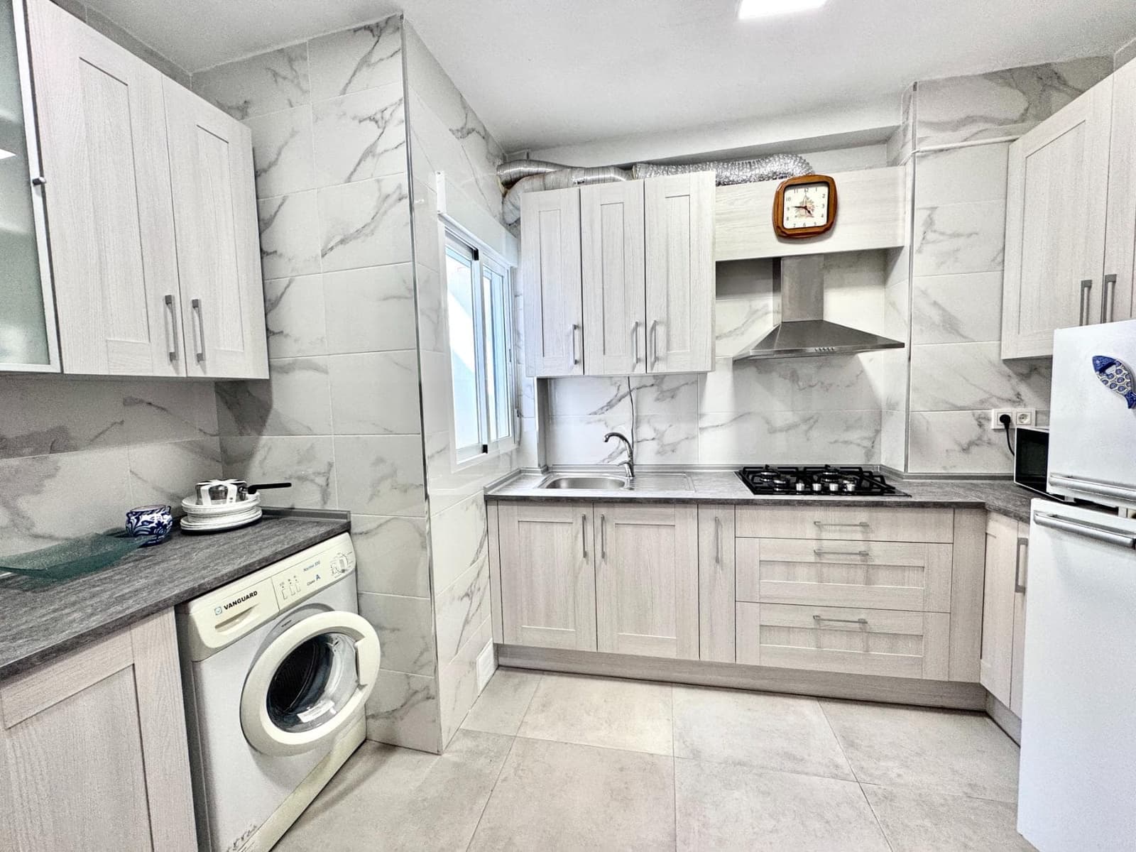 3 bedroom Apartment for sale in Lanjaron with garage - € 89,000 (Ref: 9784506)