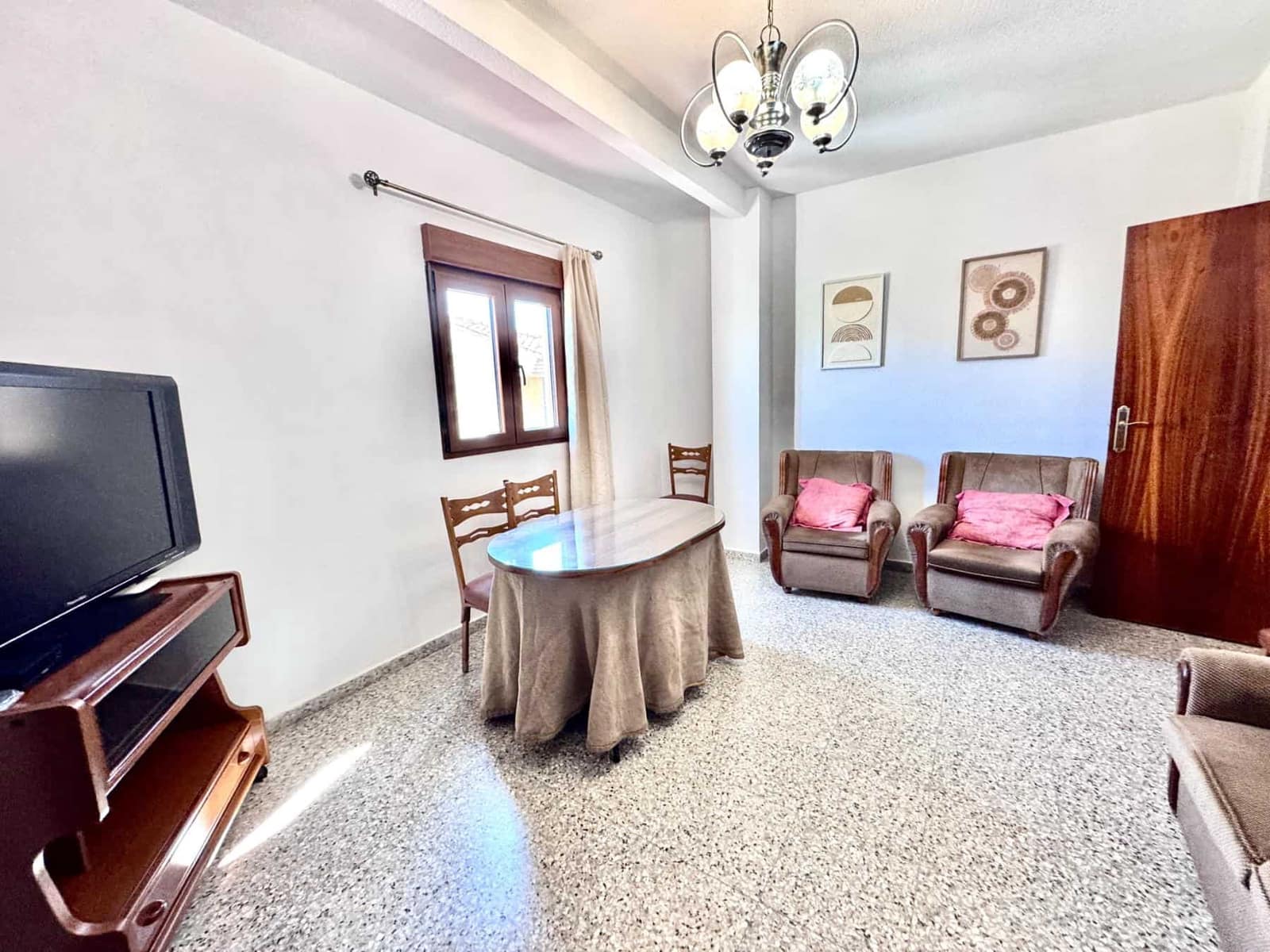 3 bedroom Apartment for sale in Lanjaron with garage - € 89,000 (Ref: 9784506)