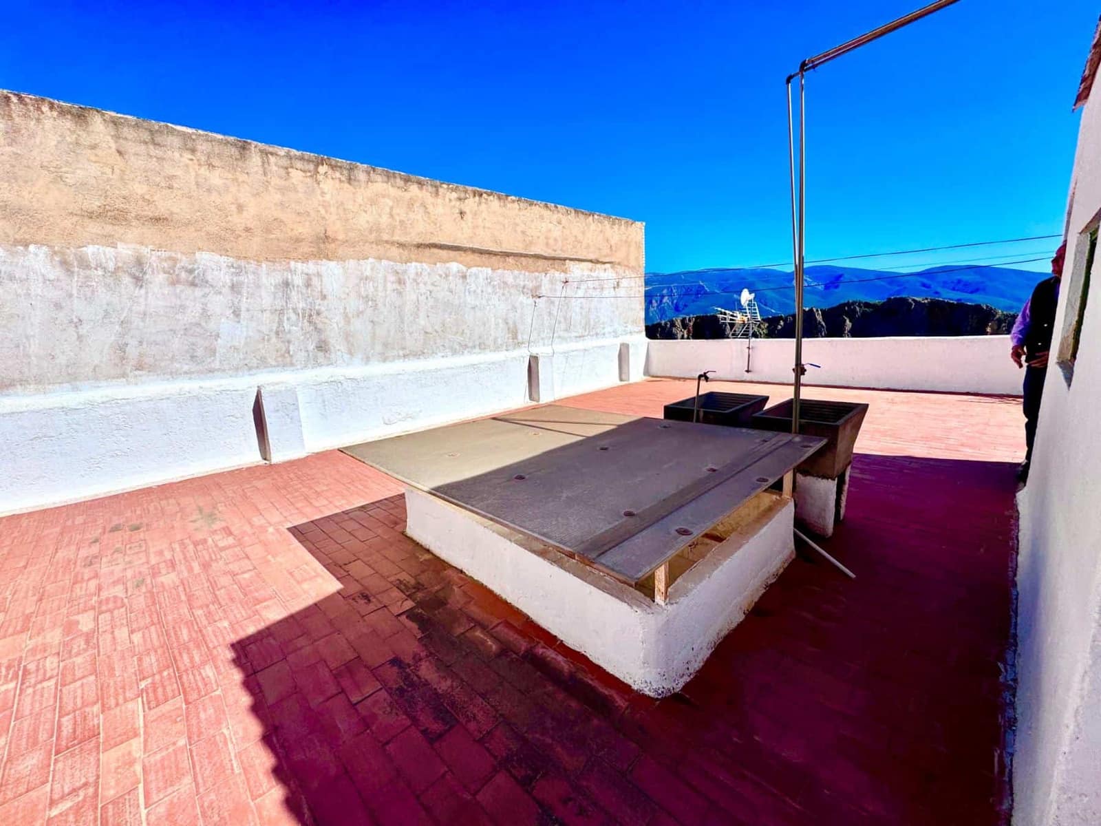 3 bedroom Apartment for sale in Lanjaron with garage - € 89,000 (Ref: 9784506)