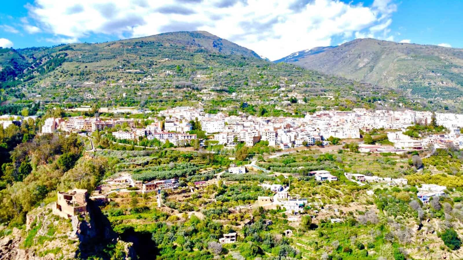 3 bedroom Apartment for sale in Lanjaron with garage - € 89,000 (Ref: 9784506)