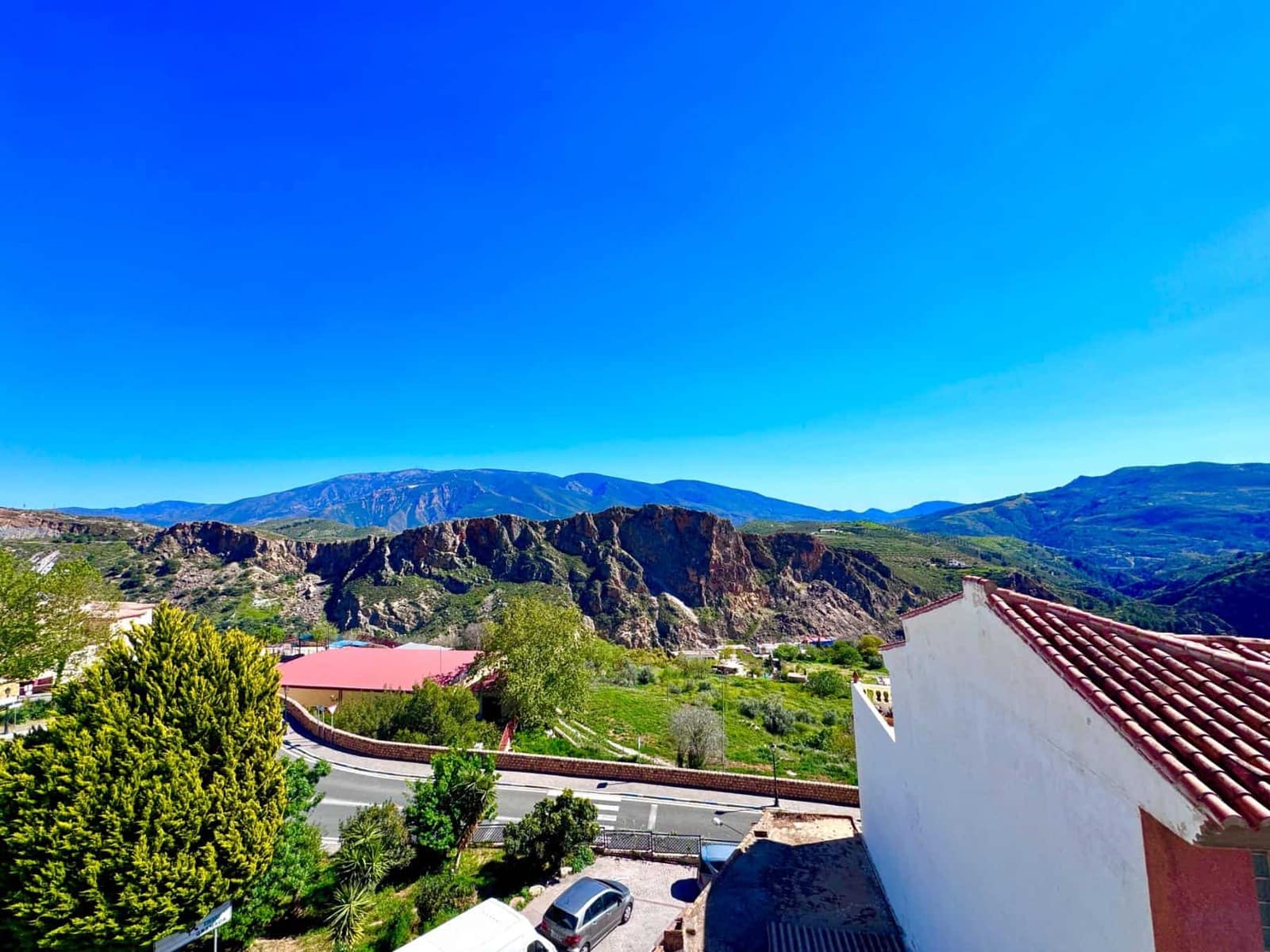 3 bedroom Apartment for sale in Lanjaron with garage - € 89,000 (Ref: 9784506)