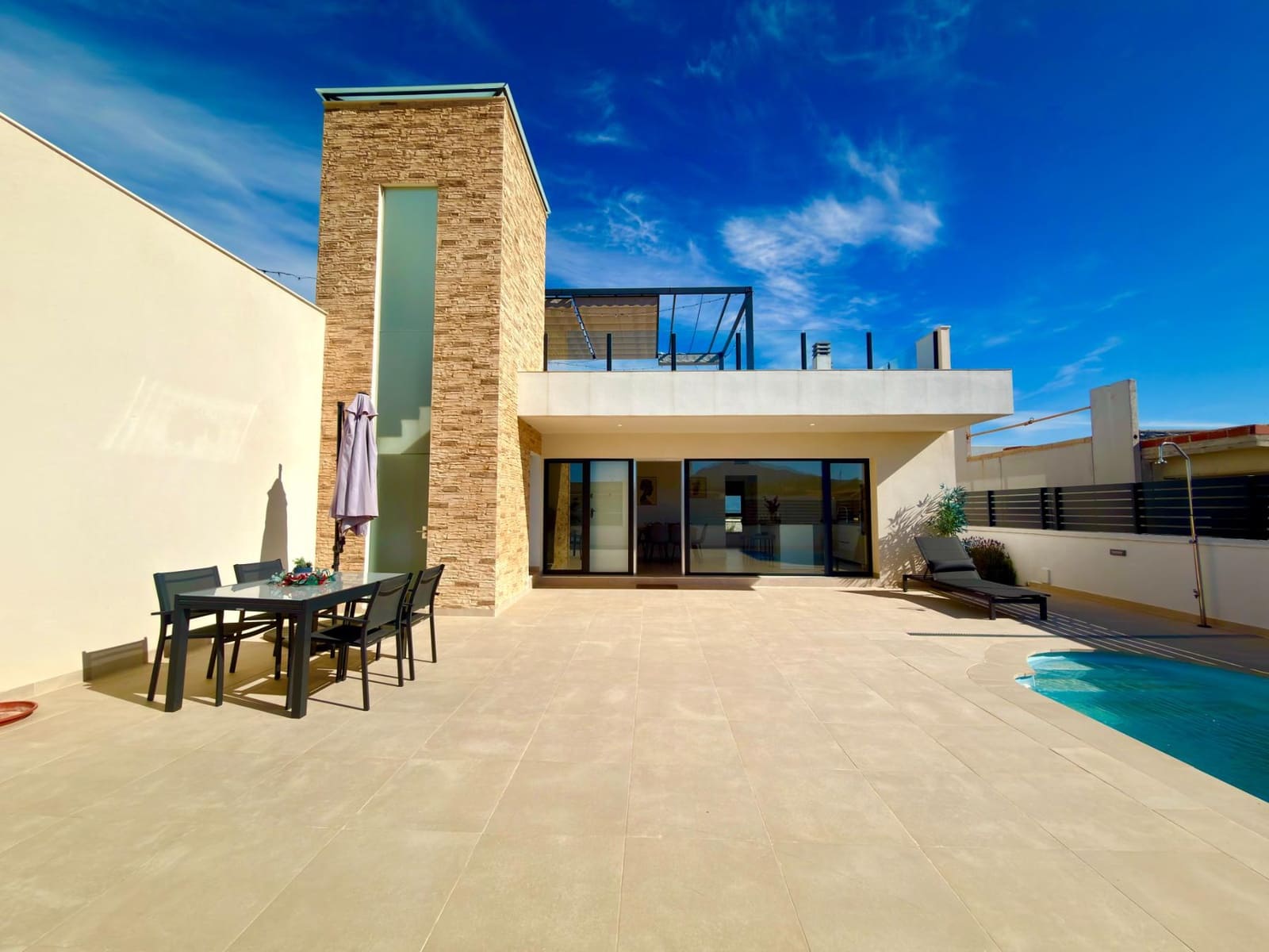 2 makuuhuone Huvila myytävänä paikassa La Pinilla mukana uima-altaan - 199 250 € (Ref: 9784507)