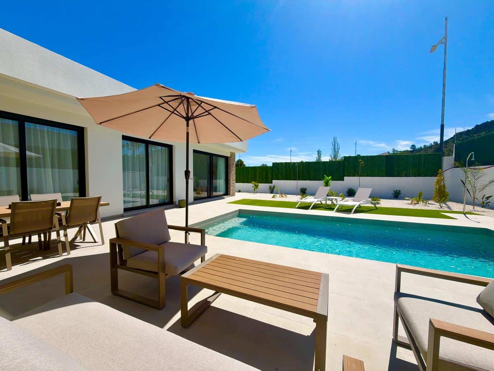 3 Zimmer Villa zu verkaufen in Calasparra mit Pool Garage - 355.000 € (Ref: 9794478)