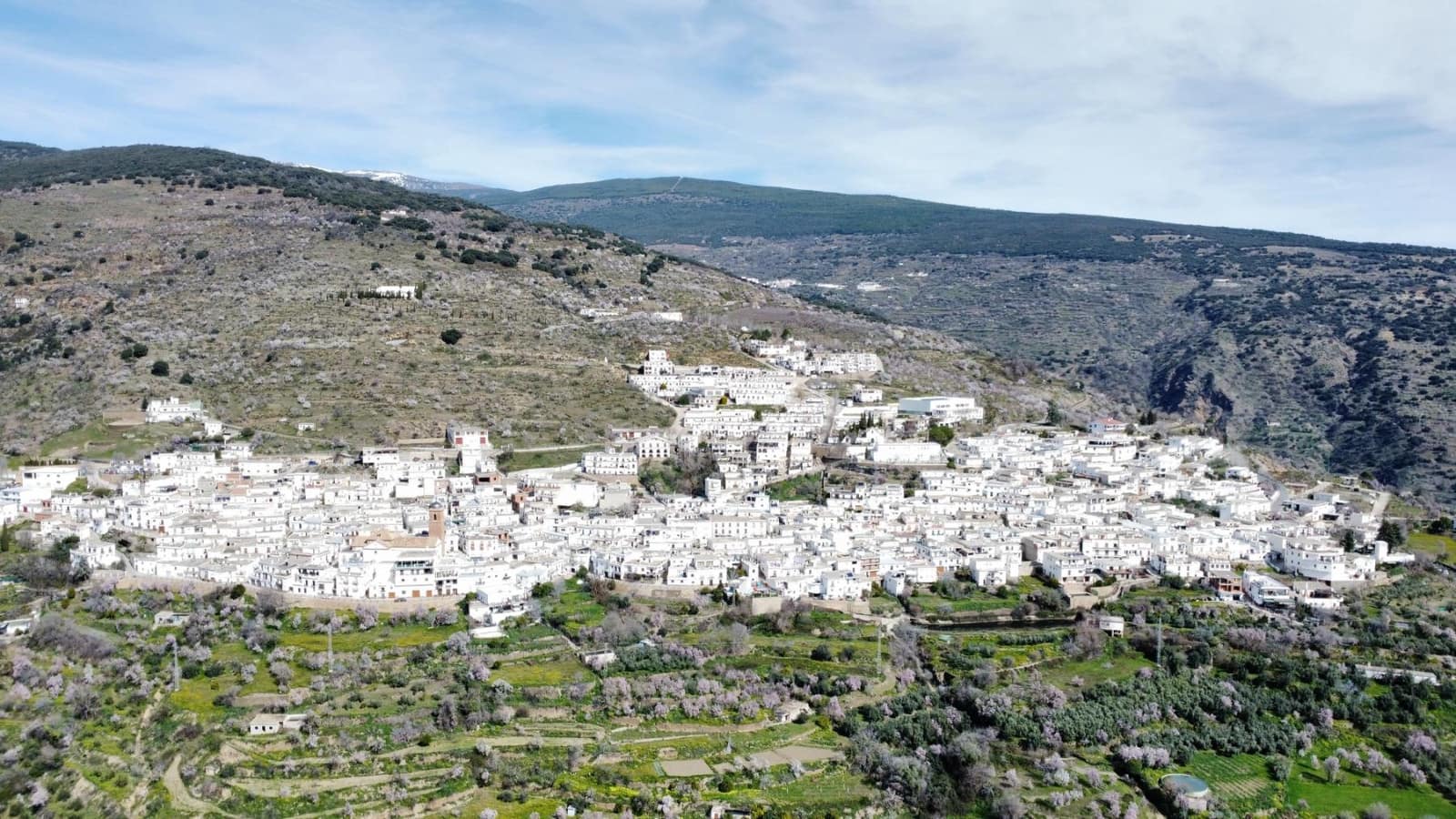 Maison de Ville à vendre à Laroles - 19 000 € (Ref: 9796279)