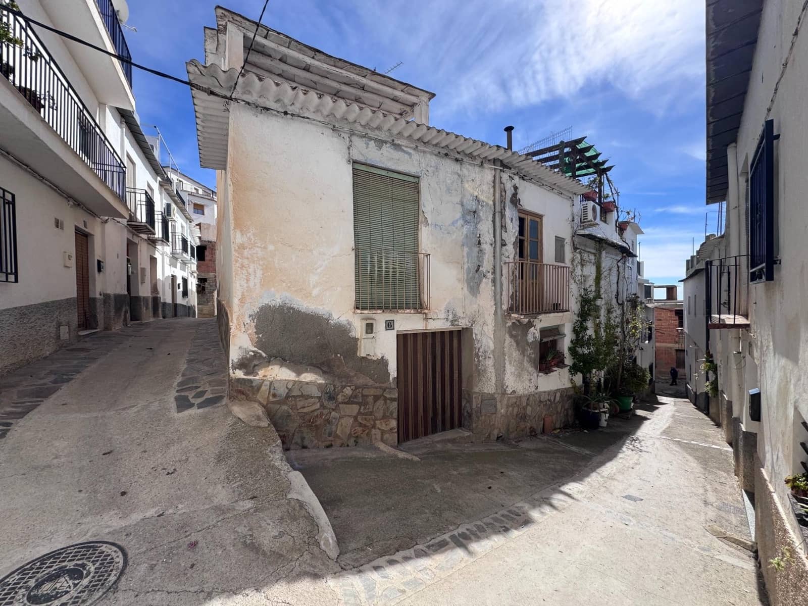 Maison de Ville à vendre à Laroles - 19 000 € (Ref: 9796279)