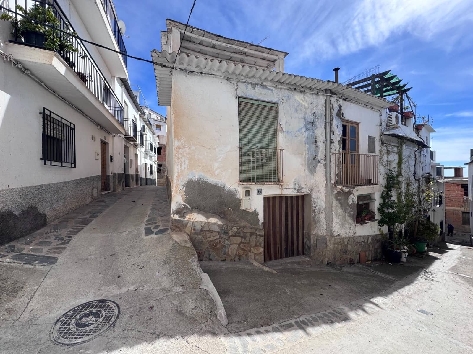 Maison de Ville à vendre à Laroles - 19 000 € (Ref: 9796279)