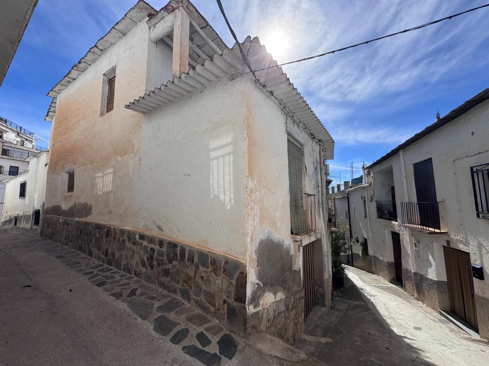 Maison de Ville à vendre à Laroles - 19 000 € (Ref: 9796279)