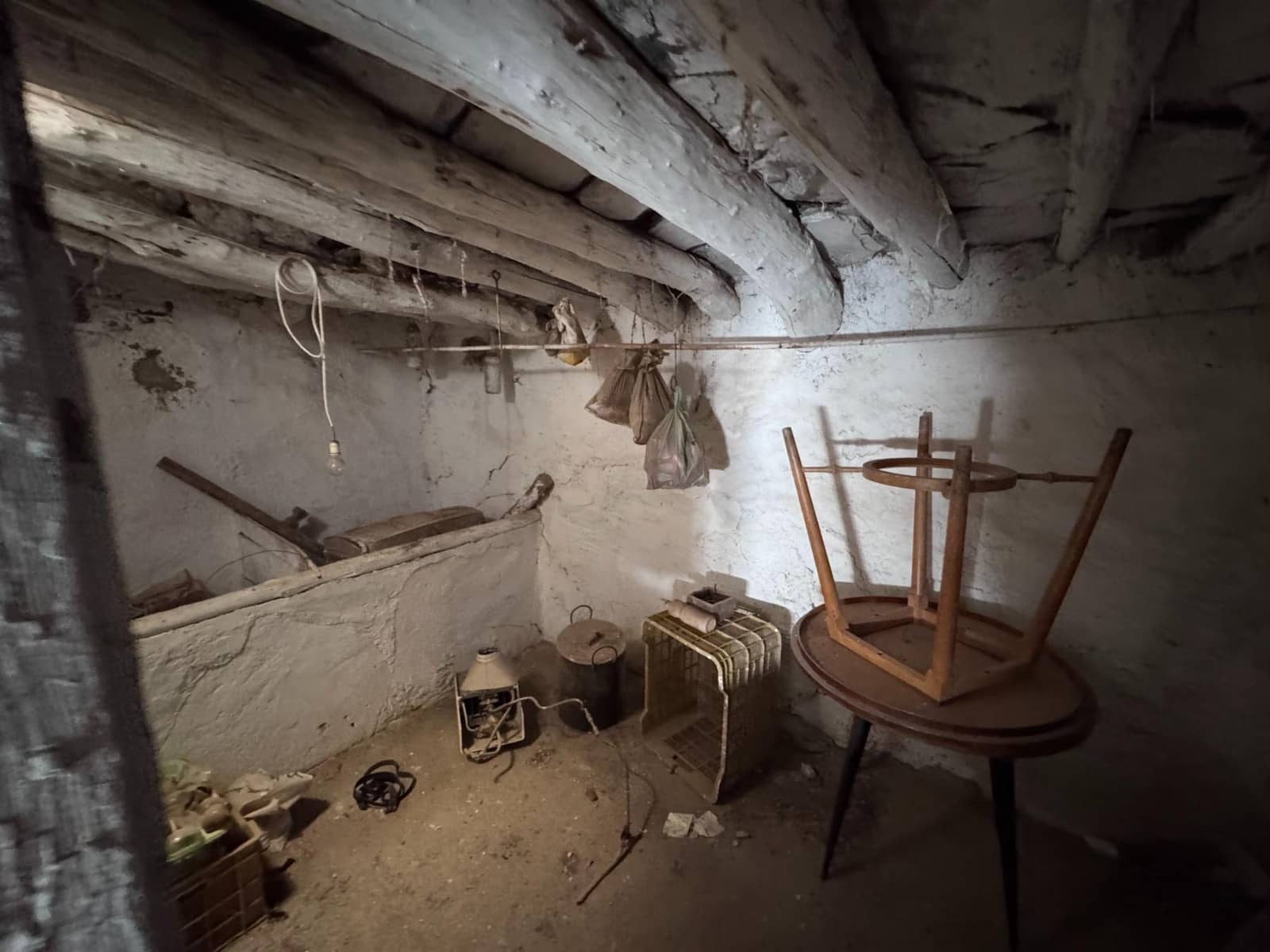 Maison de Ville à vendre à Laroles - 19 000 € (Ref: 9796279)