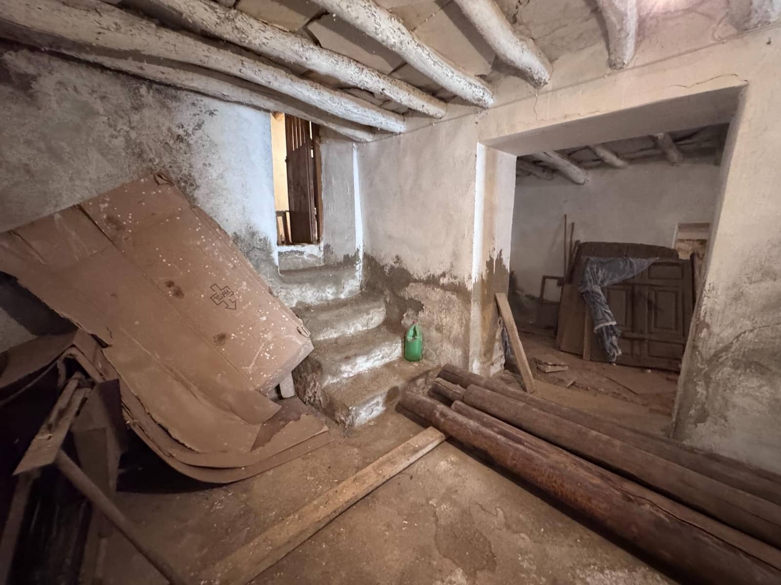 Maison de Ville à vendre à Laroles - 19 000 € (Ref: 9796279)