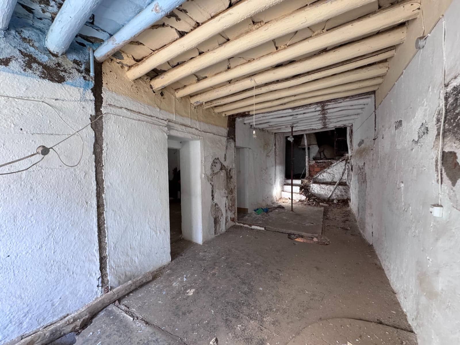 Maison de Ville à vendre à Laroles - 19 000 € (Ref: 9796279)