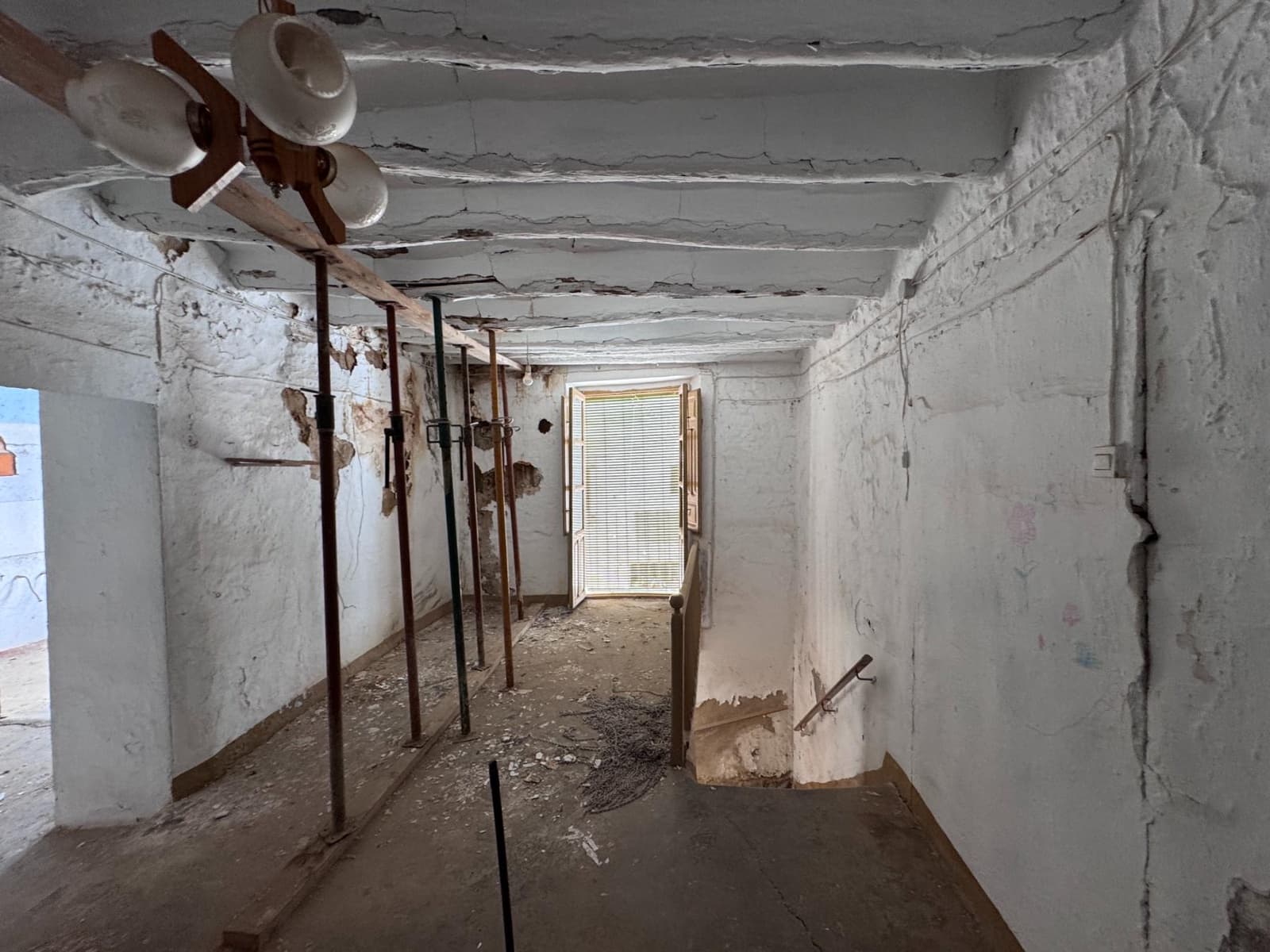 Maison de Ville à vendre à Laroles - 19 000 € (Ref: 9796279)