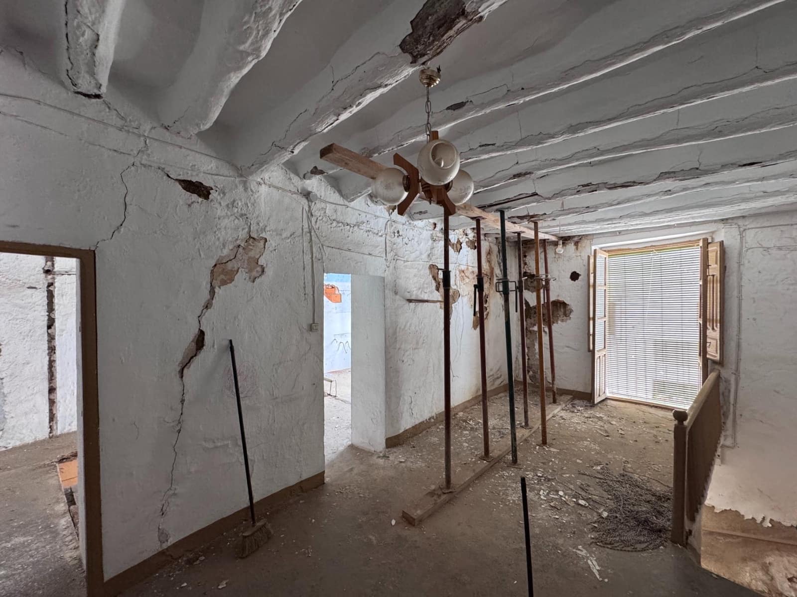 Maison de Ville à vendre à Laroles - 19 000 € (Ref: 9796279)