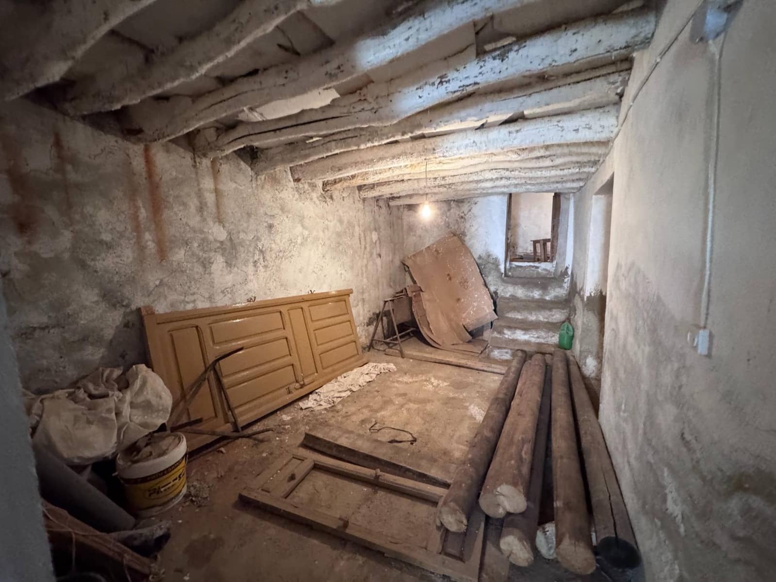 Maison de Ville à vendre à Laroles - 19 000 € (Ref: 9796279)