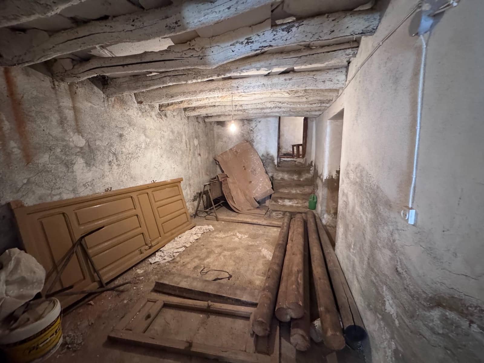 Maison de Ville à vendre à Laroles - 19 000 € (Ref: 9796279)