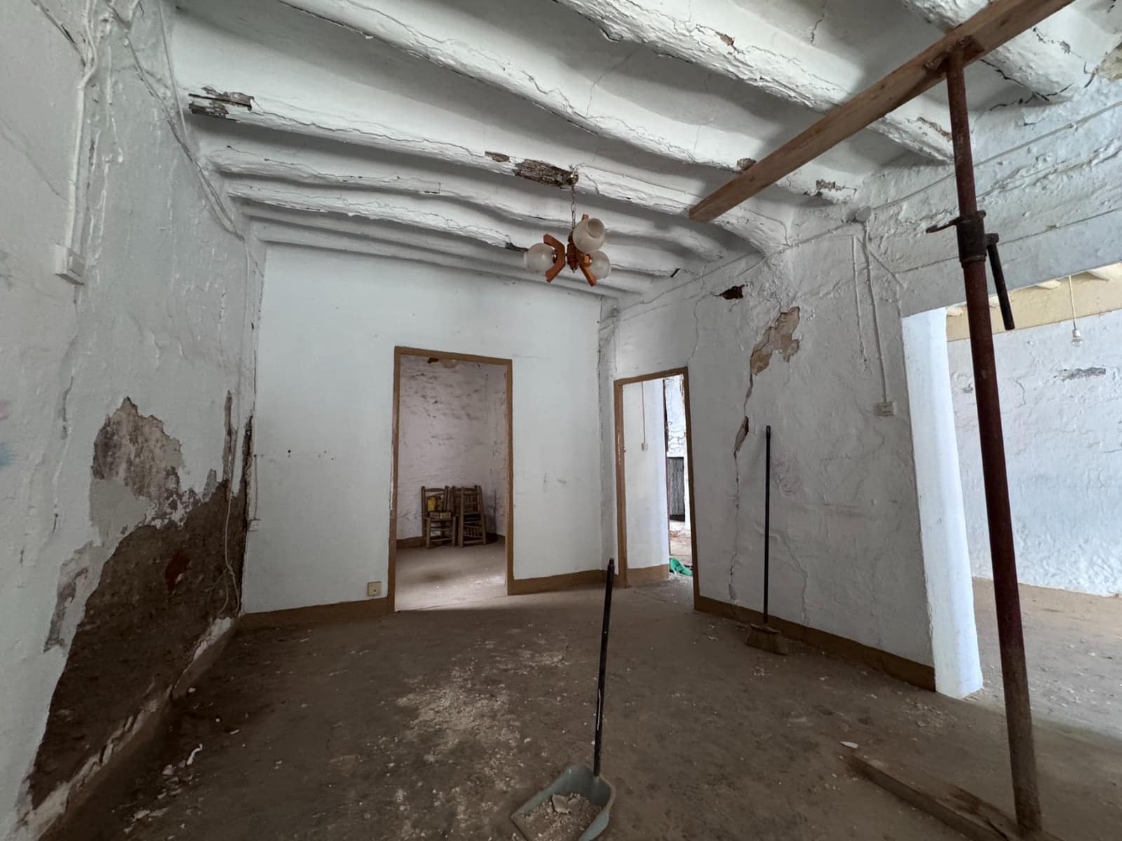 Maison de Ville à vendre à Laroles - 19 000 € (Ref: 9796279)