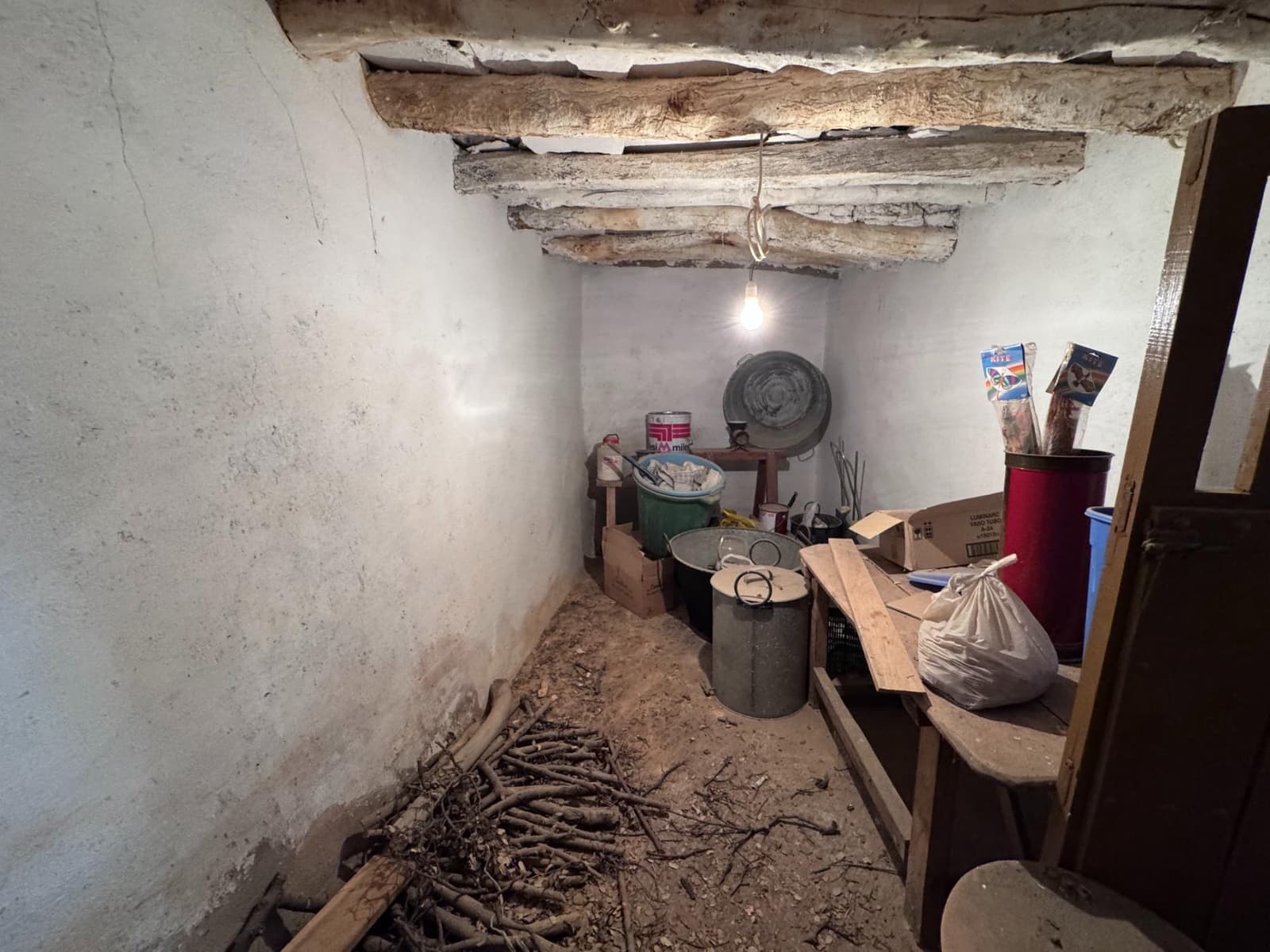 Maison de Ville à vendre à Laroles - 19 000 € (Ref: 9796279)