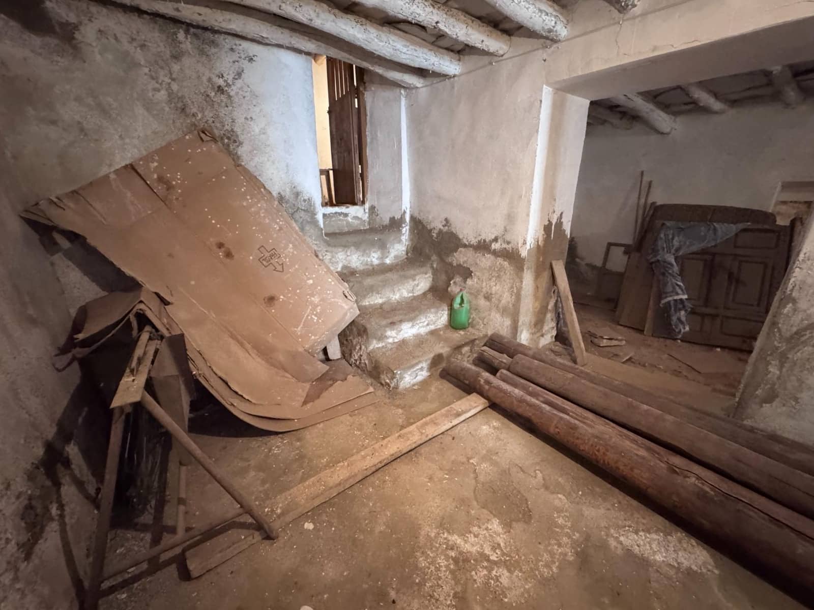 Maison de Ville à vendre à Laroles - 19 000 € (Ref: 9796279)