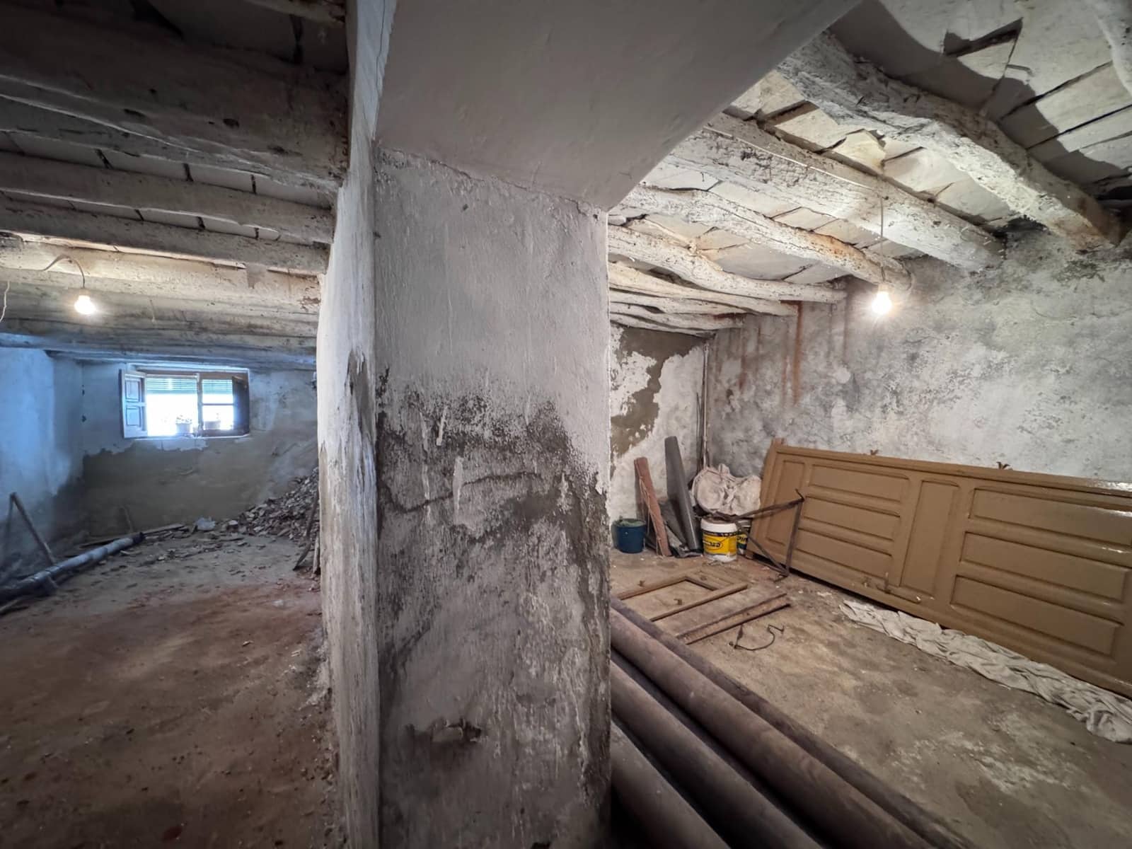 Maison de Ville à vendre à Laroles - 19 000 € (Ref: 9796279)