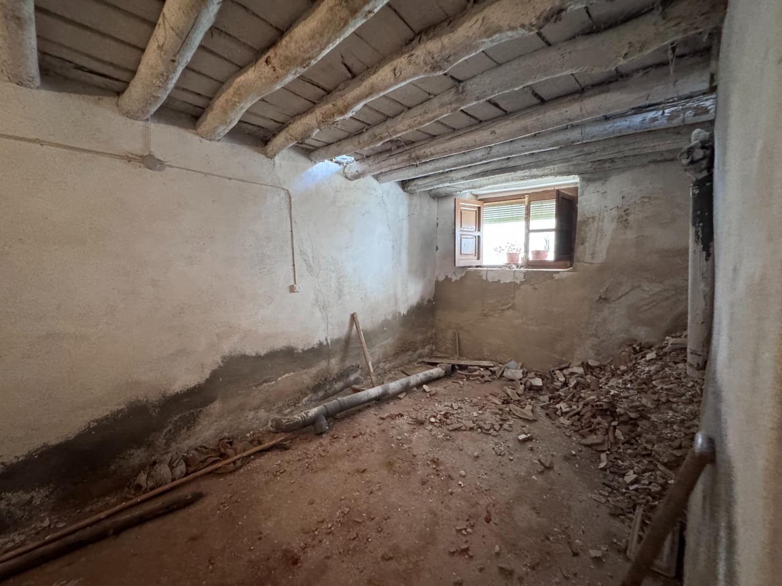 Maison de Ville à vendre à Laroles - 19 000 € (Ref: 9796279)