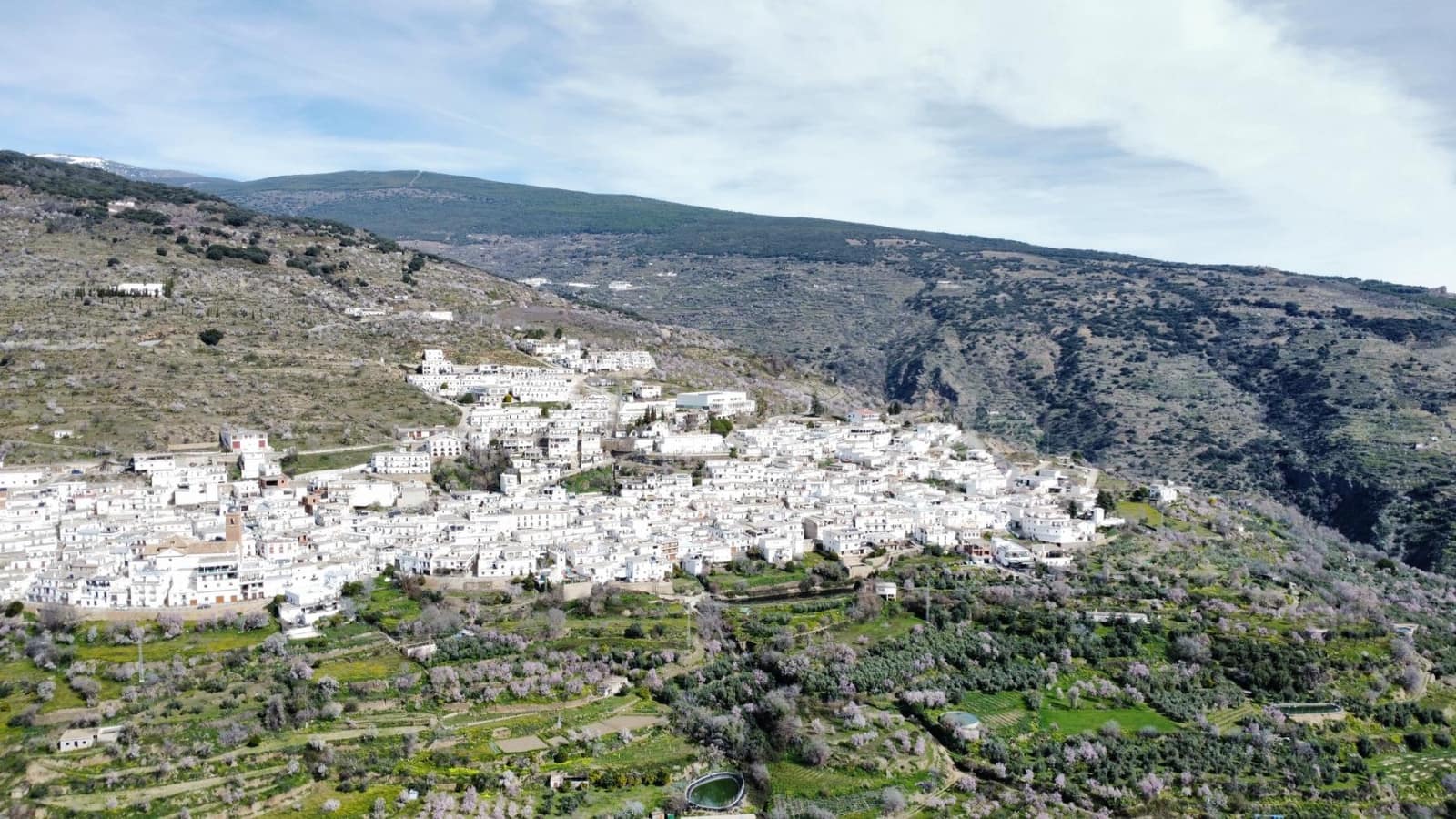 Maison de Ville à vendre à Laroles - 19 000 € (Ref: 9796279)