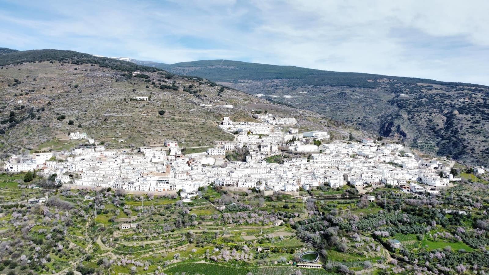 Maison de Ville à vendre à Laroles - 19 000 € (Ref: 9796279)