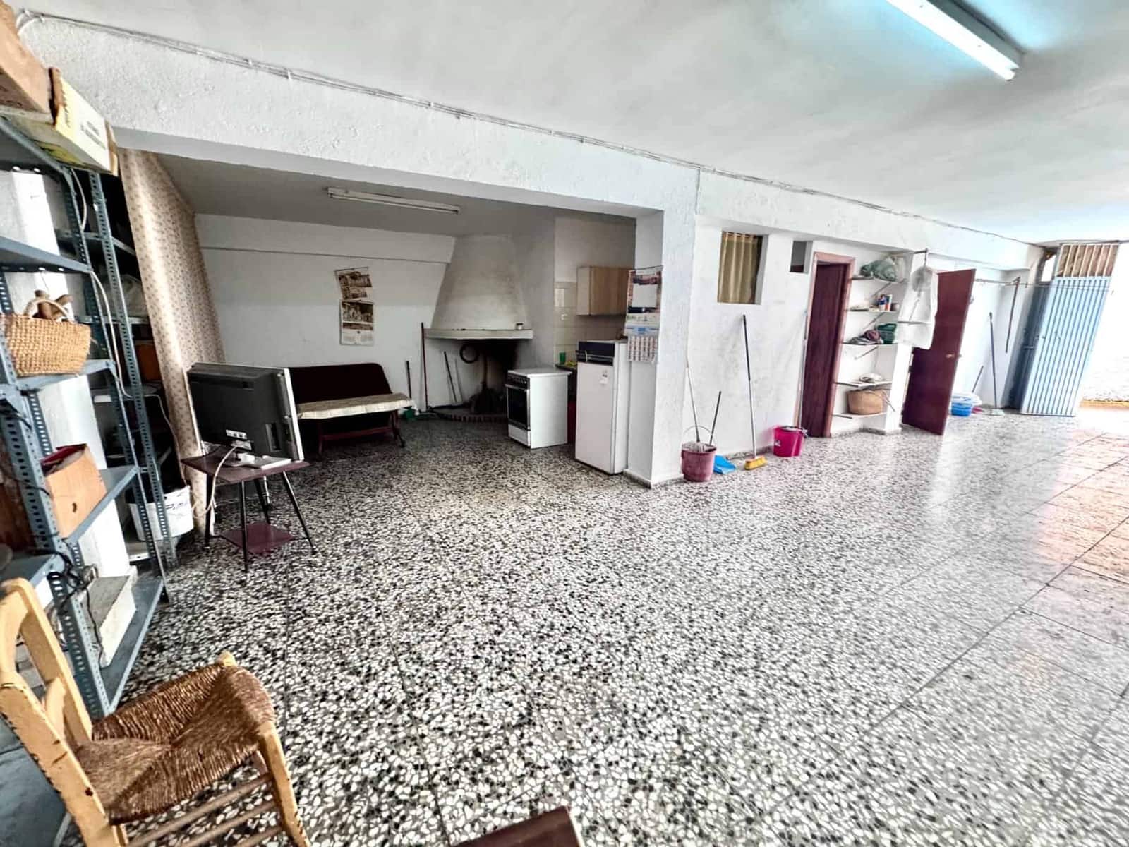6 chambre Villa/Maison à vendre à Laroles avec garage - 130 000 € (Ref: 9813252)