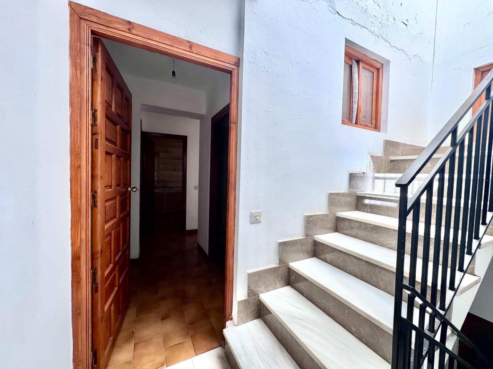 6 chambre Villa/Maison à vendre à Laroles avec garage - 130 000 € (Ref: 9813252)