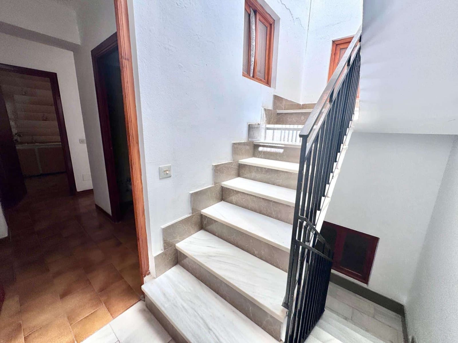 6 chambre Villa/Maison à vendre à Laroles avec garage - 130 000 € (Ref: 9813252)