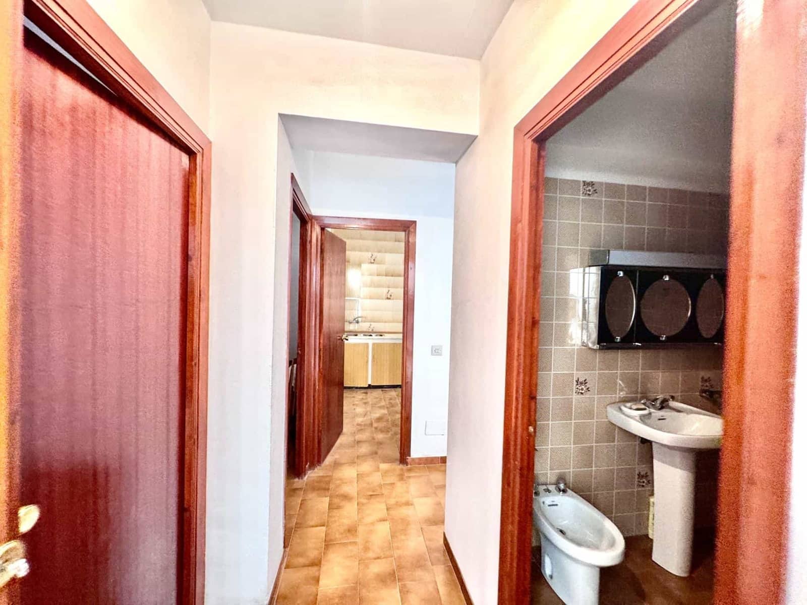 6 chambre Villa/Maison à vendre à Laroles avec garage - 130 000 € (Ref: 9813252)