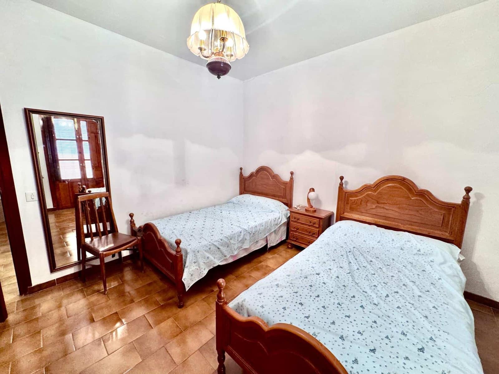 6 chambre Villa/Maison à vendre à Laroles avec garage - 130 000 € (Ref: 9813252)