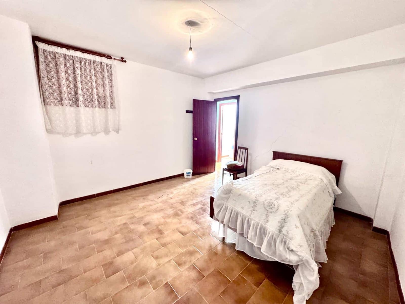 6 chambre Villa/Maison à vendre à Laroles avec garage - 130 000 € (Ref: 9813252)