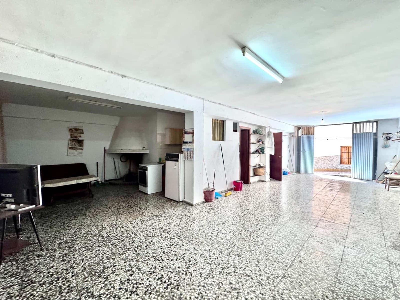 6 chambre Villa/Maison à vendre à Laroles avec garage - 130 000 € (Ref: 9813252)