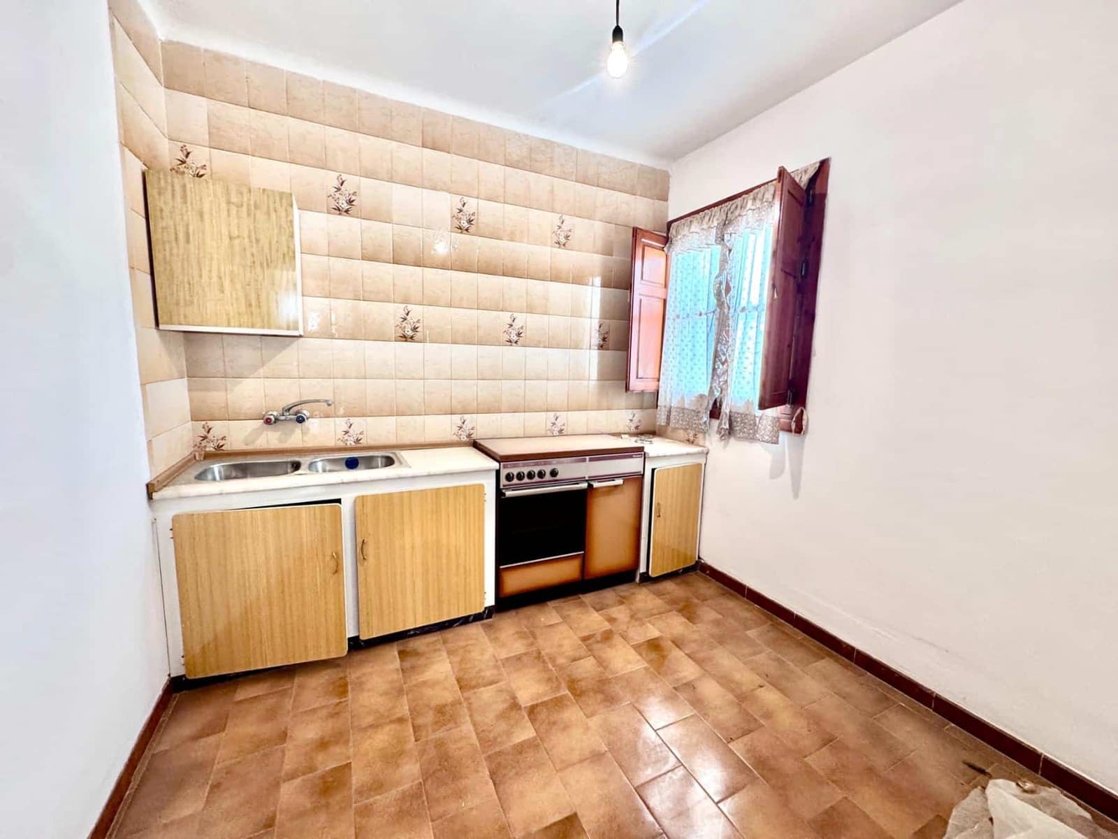 6 chambre Villa/Maison à vendre à Laroles avec garage - 130 000 € (Ref: 9813252)