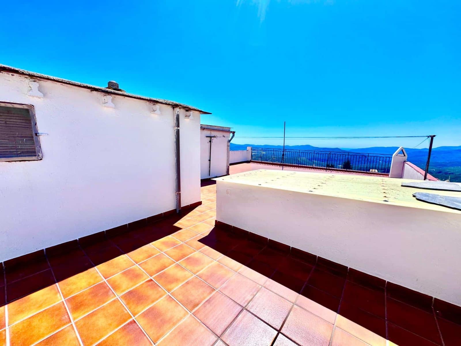 6 chambre Villa/Maison à vendre à Laroles avec garage - 130 000 € (Ref: 9813252)