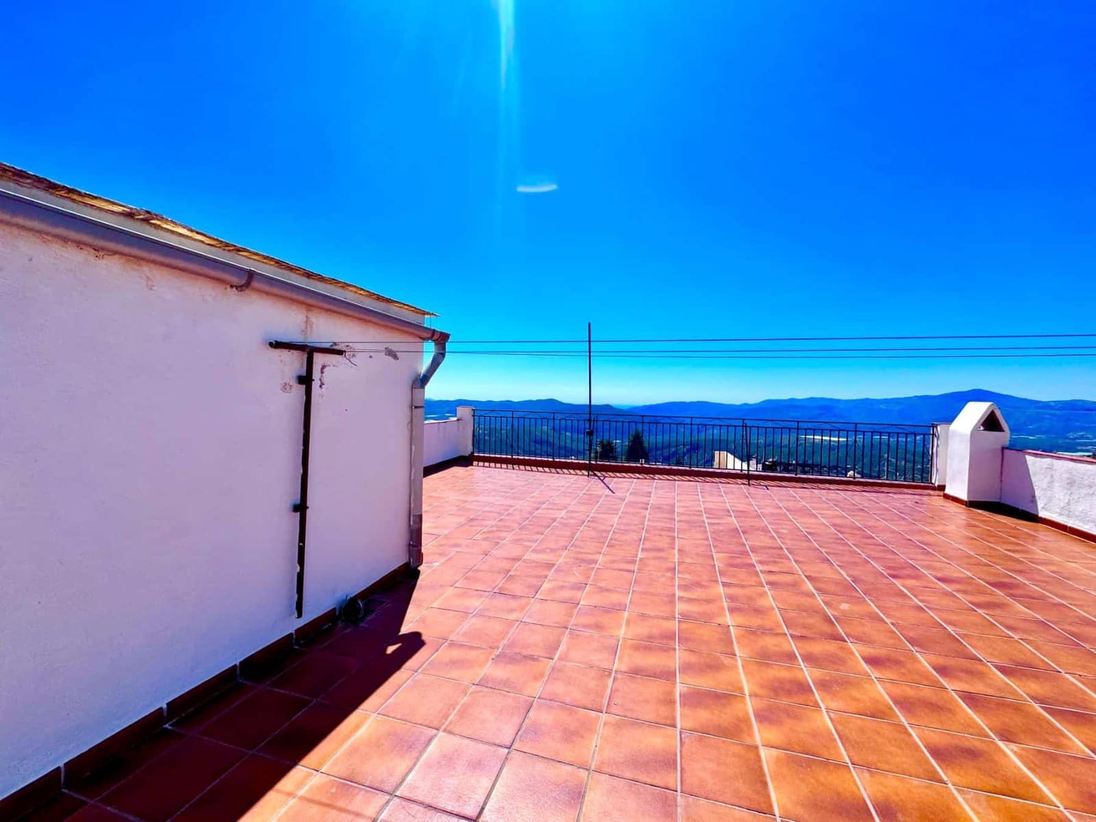 6 chambre Villa/Maison à vendre à Laroles avec garage - 130 000 € (Ref: 9813252)