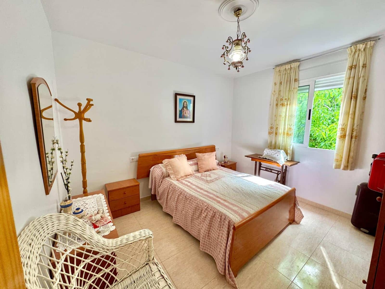 6 soverom Villa til salgs i Cadiar med garasje - € 195 000 (Ref: 9813254)