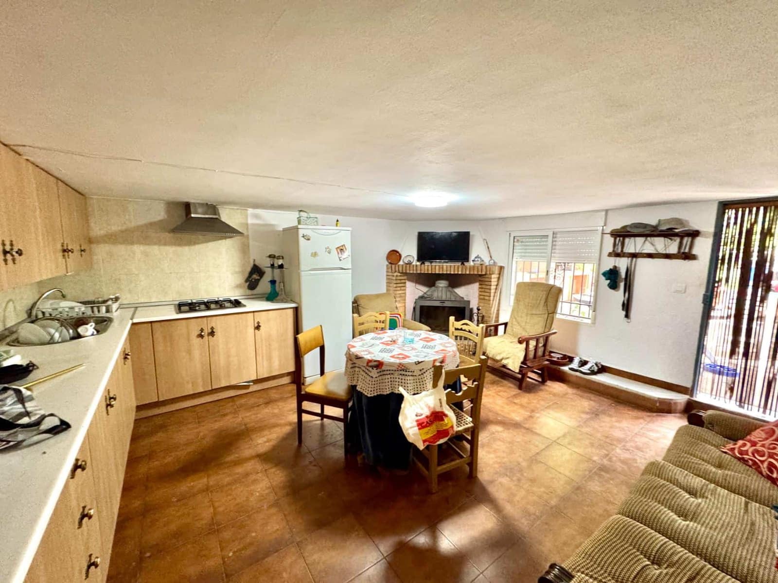 6 soverom Villa til salgs i Cadiar med garasje - € 195 000 (Ref: 9813254)