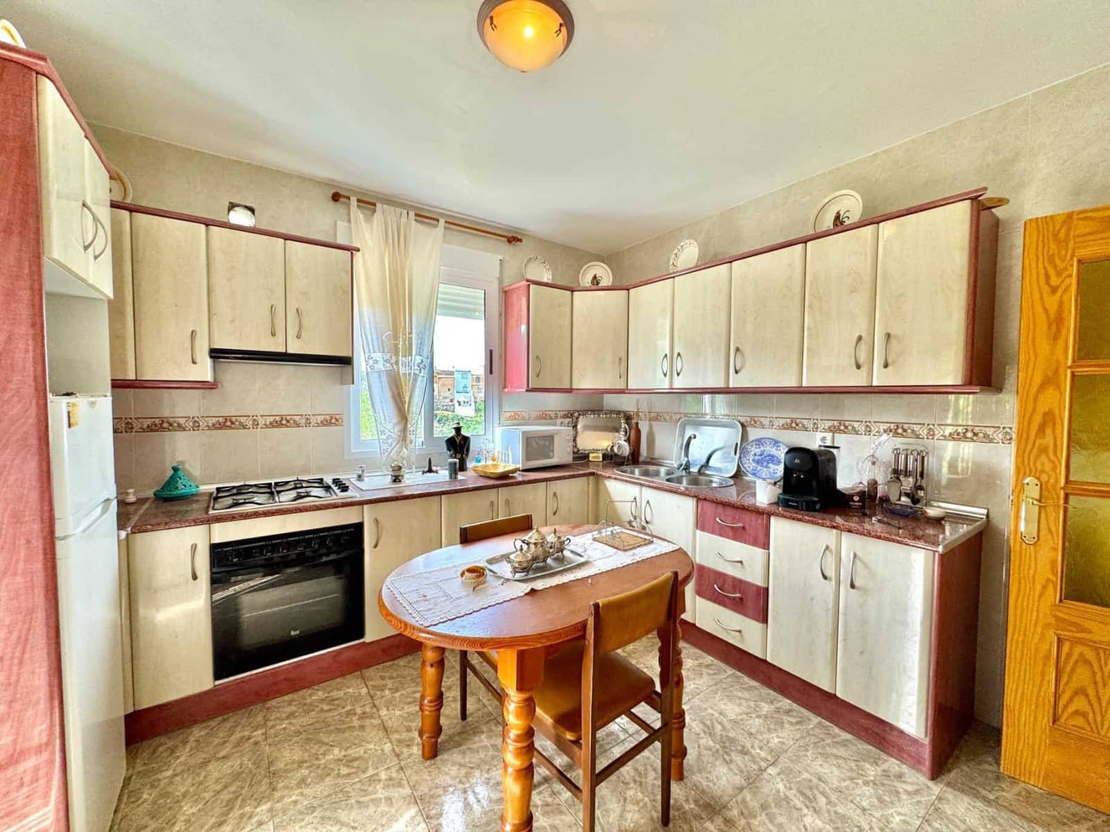 6 soverom Villa til salgs i Cadiar med garasje - € 195 000 (Ref: 9813254)