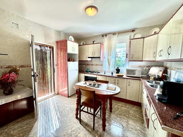 6 soverom Villa til salgs i Cádiar med garasje - € 195 000 (Ref: 9813254)