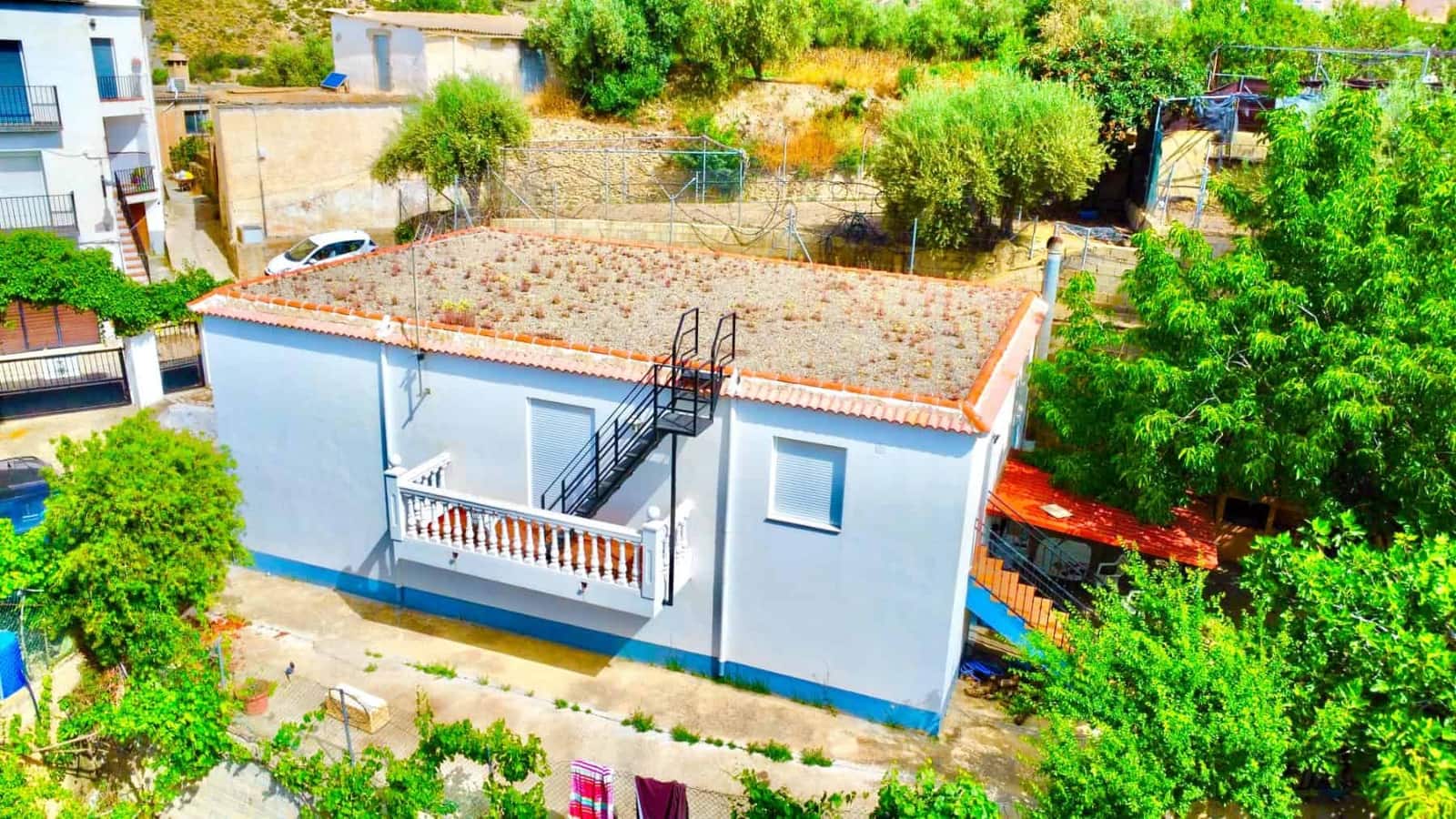 6 soverom Villa til salgs i Cadiar med garasje - € 195 000 (Ref: 9813254)