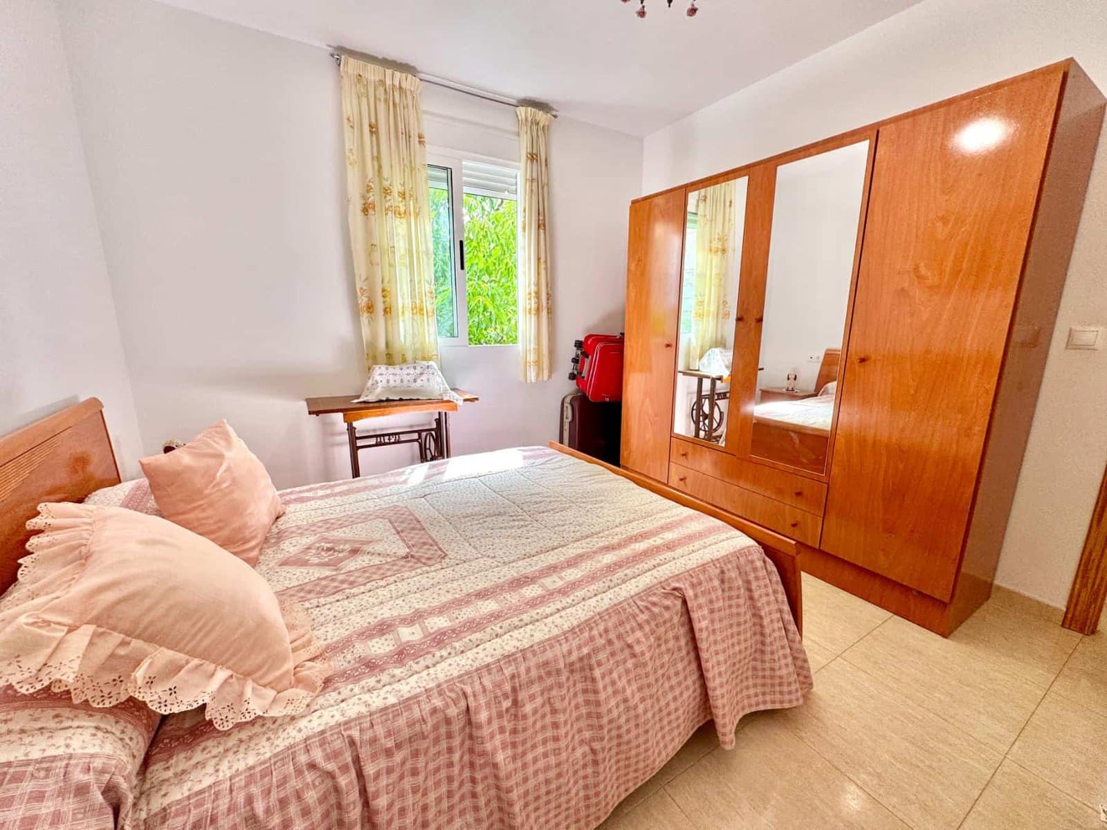 6 soverom Villa til salgs i Cadiar med garasje - € 195 000 (Ref: 9813254)