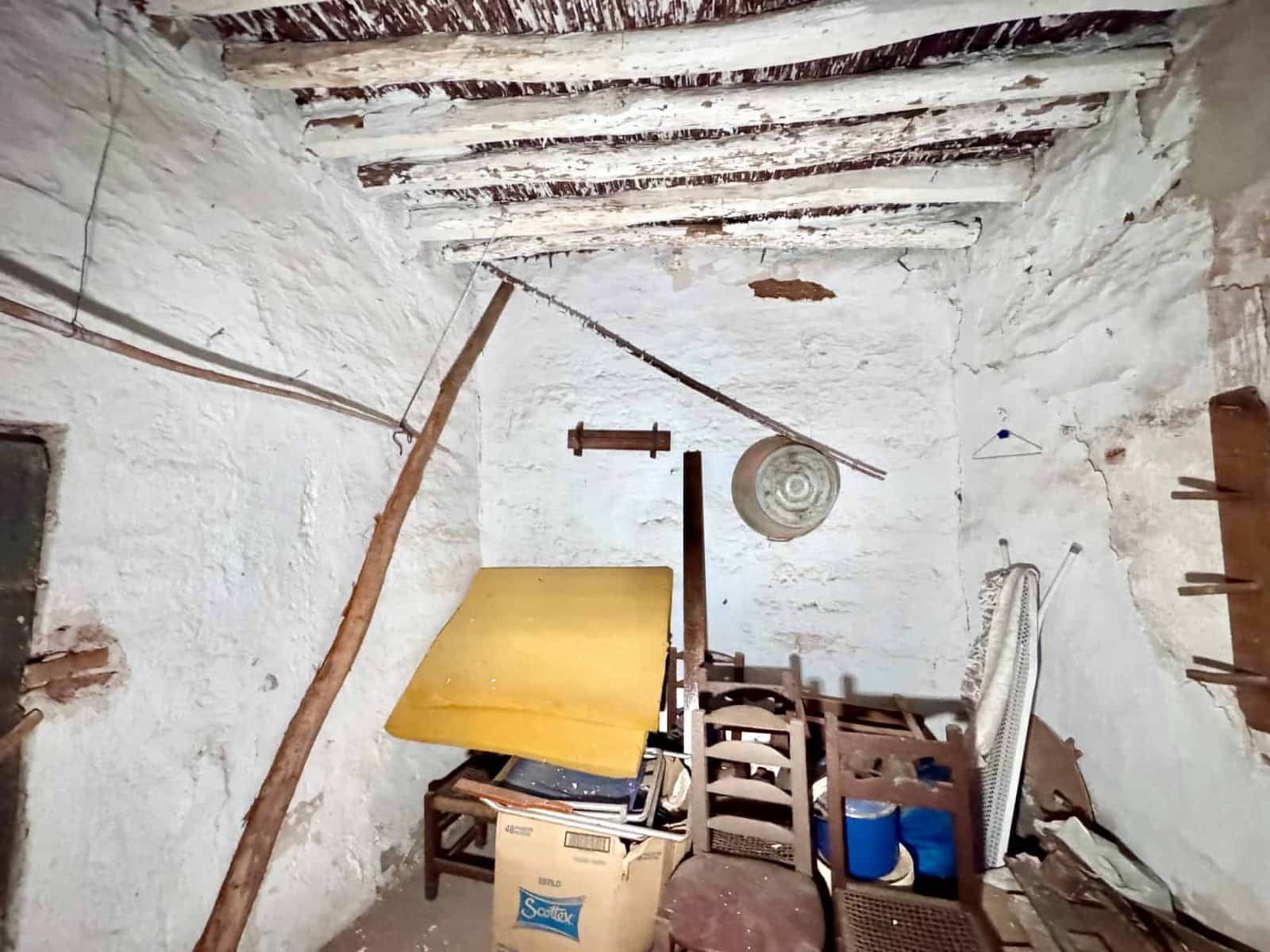 6 sypialnia Dom blizniak na sprzedaż w Ugijar z garażem - 42 900 € (Ref: 9815915)